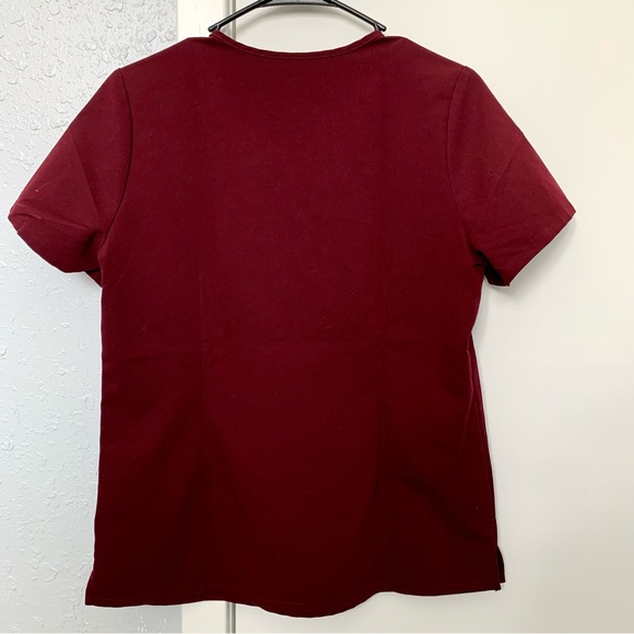 🎀SOLD🎀 Figs Technical Collection, Small size, Maroon Color, Scrubs - Picture 3 of 7